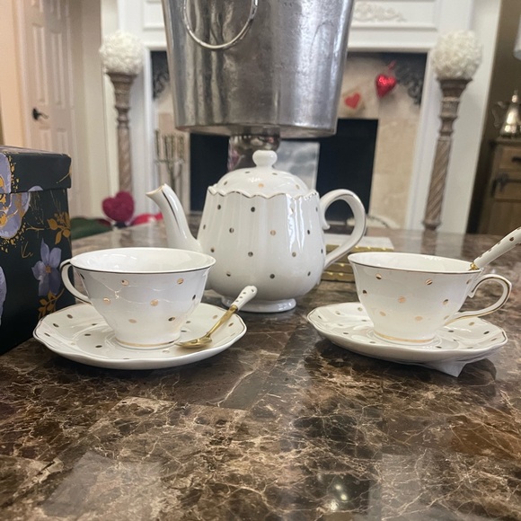 7pc white & gold polkadot Teapot, spoons, Cup & Saucer boxed by Grace teaware - Picture 4 of 16